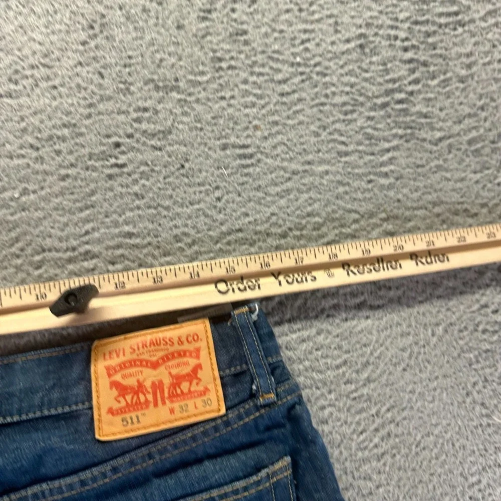 Levi's 511 Jeans Mens 32x30 Blue Cotton Denim Straight Leg Faded Travel Workwear